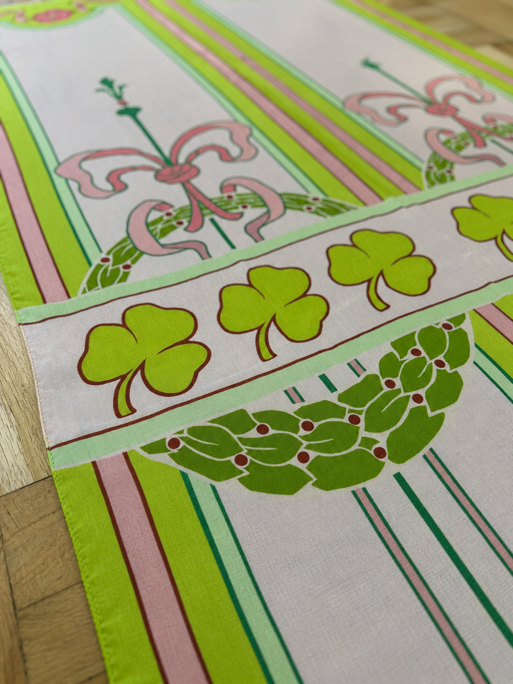 Foulard liberty con trifoglio