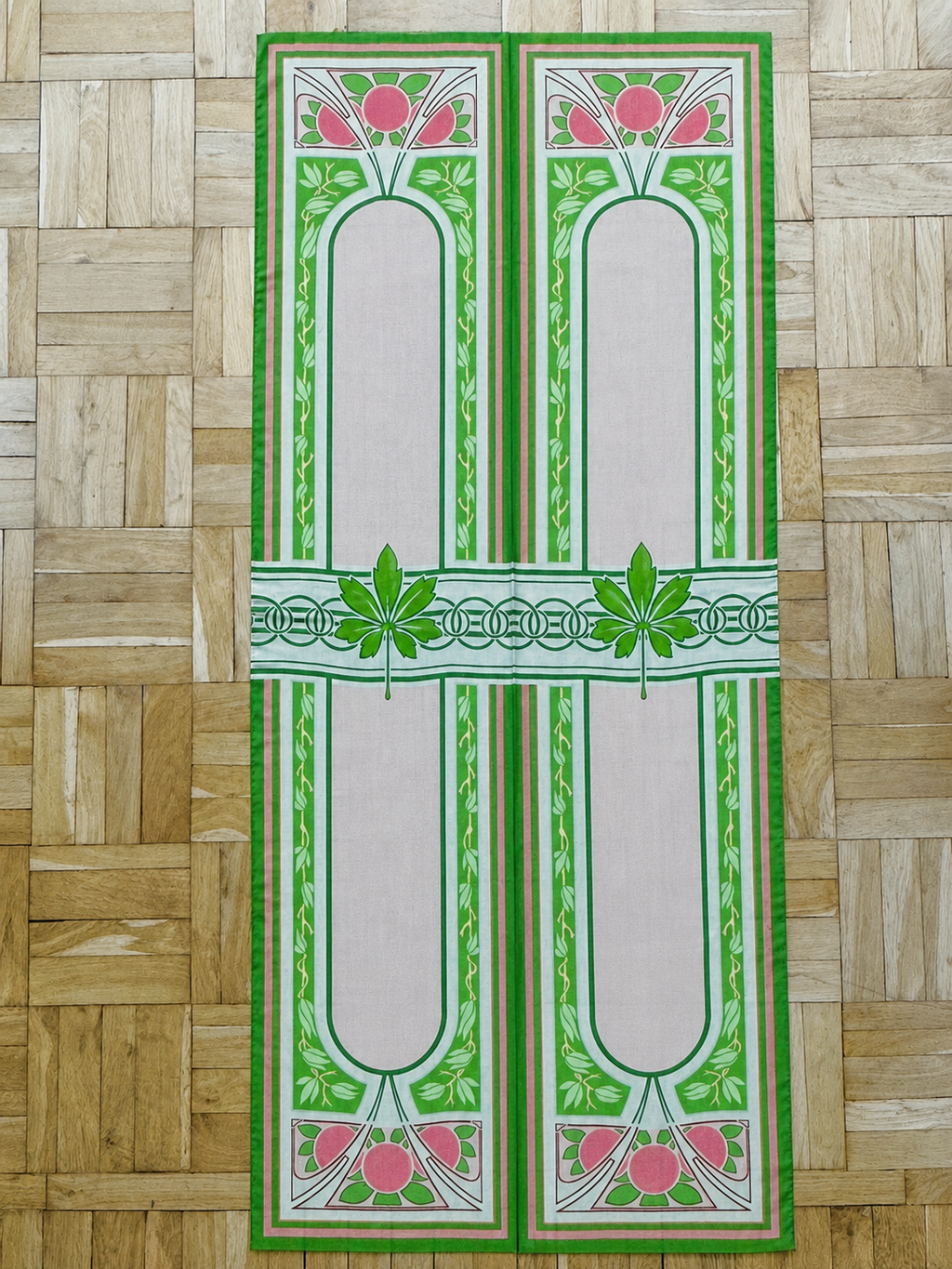 Foulard liberty con foglia d'acero verde