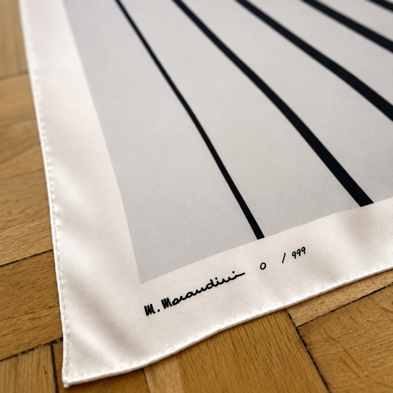 Foulard opera 470C