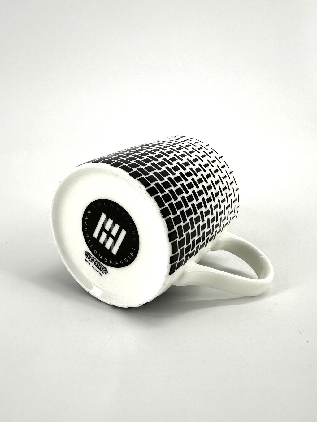 MUG 413