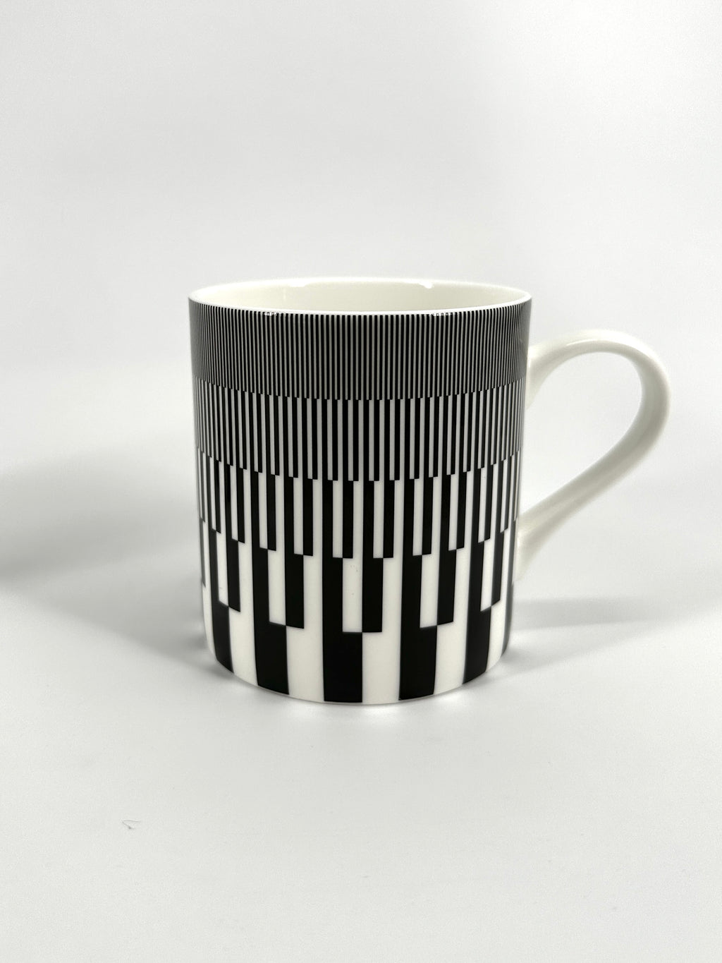 MUG 570C